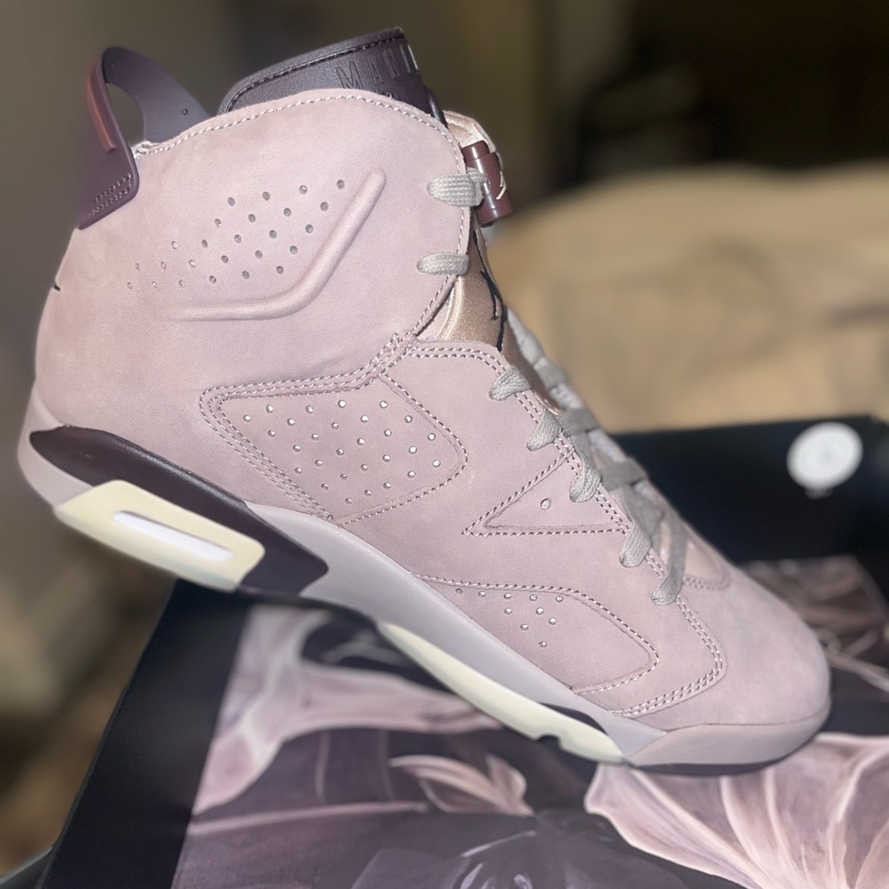 Jordan MEN Soft Pink and Purple Sneakers